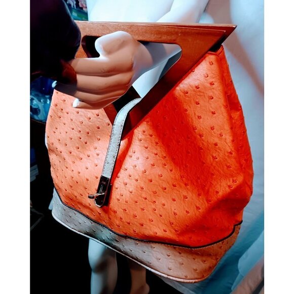 Hananel Wood Handle Tote Purse - Picture 10 of 12